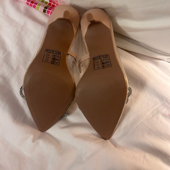 BNIB Qupid rhinestone bow clear heels sz 7 - Picture 3 of 4